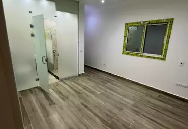 Apartment with Garden For sale - 3 rooms - floor 1