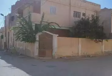 House / Home For sale - 3 rooms