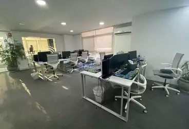 Offices For rent - 6 rooms - floor 5
