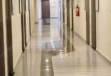 عيادات للإيجار - 2 غرف - بالدور 2