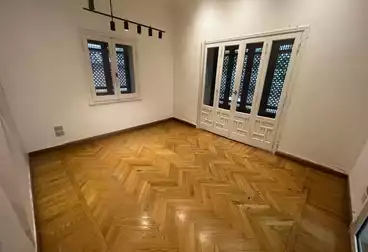 Administrative Building For rent - 6 rooms