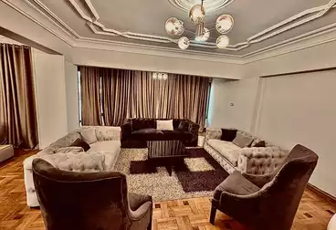 Furnished Apartment For sale - 3 rooms - floor 7