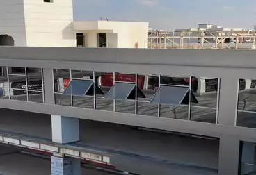 مكاتب للبيع - 3 غرف - بالدور 3