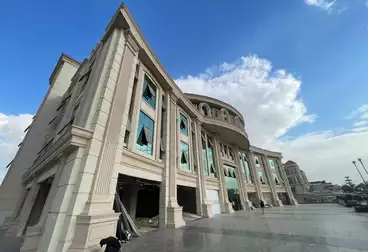 مبنى إداري للبيع - 30 غرف
