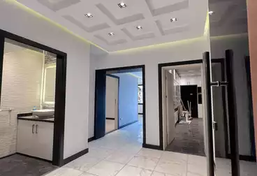 Apartments For sale - 5 rooms - floor 18