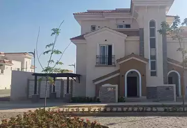 تاون هاوس للبيع - 3 غرف