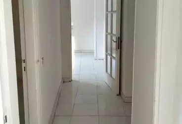 Apartments For rent - 3 rooms - floor 4