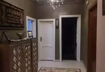 Apartments For sale - 4 rooms - floor 1