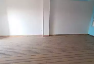 Roof For rent - 3 rooms - floor 5