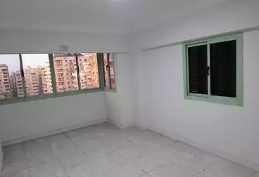 Apartments For sale - 3 rooms - floor 1