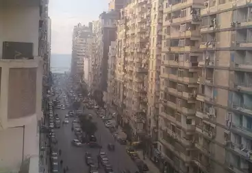 Apartments For sale - 4 rooms - floor 8