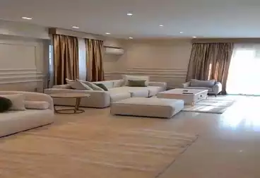 Penthouse For rent - 4 rooms - floor 4