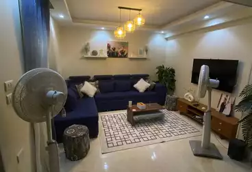 Furnished Apartment For sale - 3 rooms - floor 14