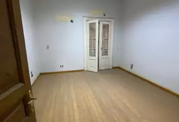 Apartments For rent - 5 rooms - floor 4