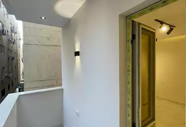 Apartments For sale - 3 rooms - floor 2