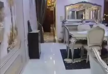 Furnished Apartment For sale - 3 rooms - floor 9