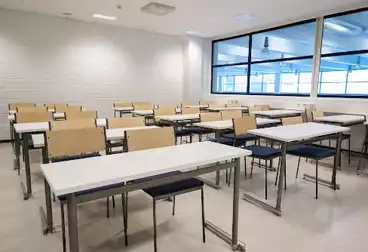 School For sale - 100 rooms