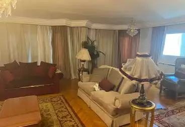 Furnished Apartment For sale - 3 rooms - floor 8