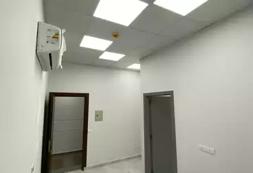 عيادات للإيجار - 1 غرف - بالدور 4
