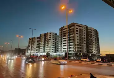 طبي للبيع - 4 غرف - بالدور 1