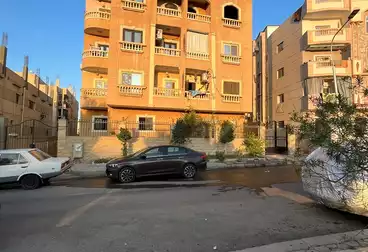 شقق للبيع - 3 غرف - بالدور 0