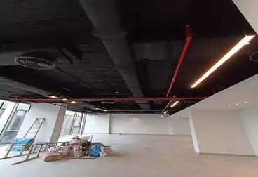 Administrative For rent - 5 rooms - floor 2