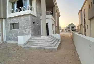 Villas For sale - 5 rooms