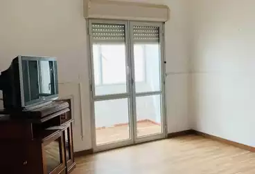 شقق للإيجار - 3 غرف - بالدور 1