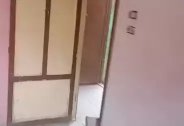 Building For sale - 8 rooms