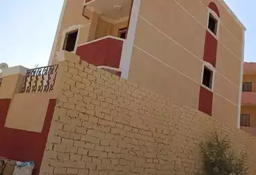 منزل / بيت للبيع - 2 غرف
