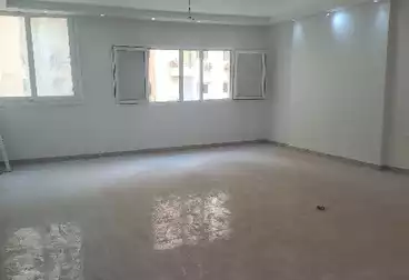 عقارات للبيع - 3 غرف - بالدور 1