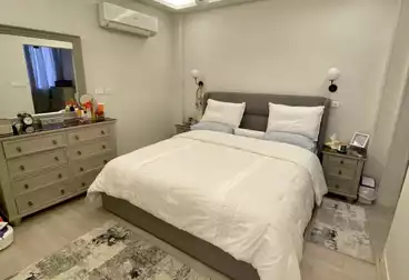 Apartments For sale - 2 rooms - floor 4