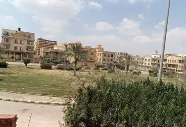 شقق للبيع - 3 غرف - بالدور 1