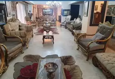 فلل للبيع - 10 غرف