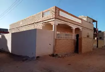House / Home For sale - 3 rooms