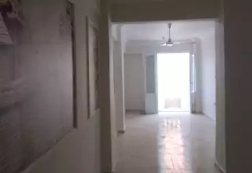 Apartments For sale - 3 rooms - floor 1