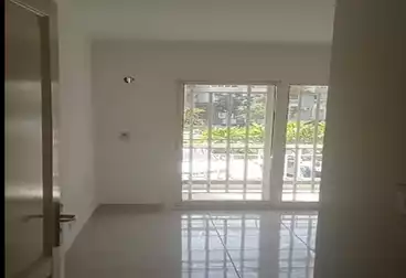 Apartment with Garden For sale - 3 rooms - floor 0