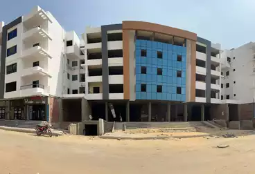 عيادات للبيع - 3 غرف - بالدور 3