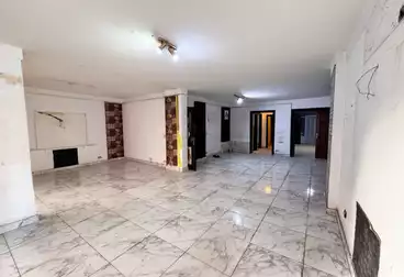 Administrative For sale - 4 rooms - floor 1