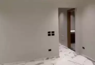 Apartments For sale - 3 rooms - floor 1