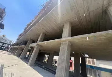 عيادات للبيع - 1 غرف - بالدور 3