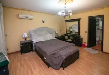 Apartments For sale - 3 rooms - floor 8