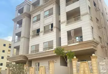 Apartment with Garden For sale - 2 rooms - floor 0