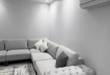 شقق مفروشة للبيع - 2 غرف - بالدور 3