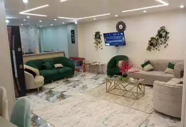 Furnished Apartment For rent - 3 rooms - floor 4