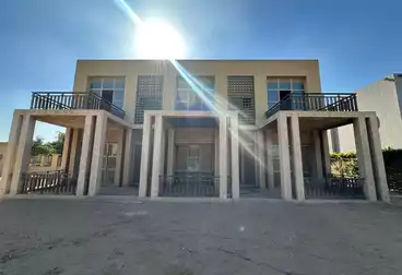 Villas For sale - 4 rooms