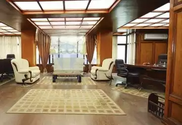 Administrative For rent - 5 rooms - floor 3