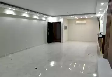Administrative For rent - 5 rooms - floor 4