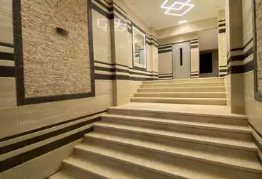 Furnished Apartment For sale - 3 rooms - floor 4