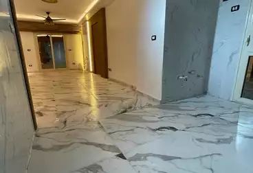 Apartments For sale - 3 rooms - floor 1